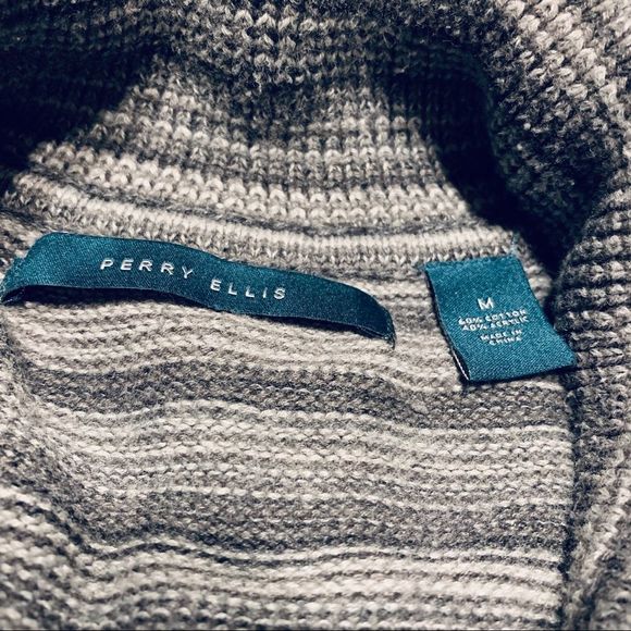 Men’s perry Ellis sweater - Picture 3 of 3